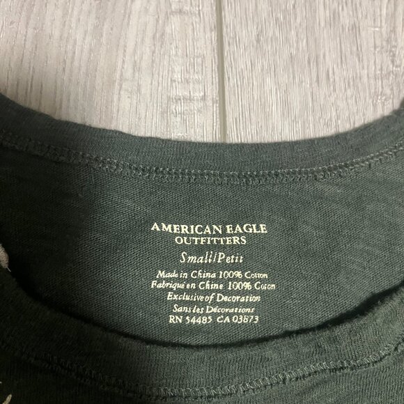 4/$10  American Eagle Women's SS Favorite T-Shirt SMALL Gray SHORT SLEEVE - Picture 2 of 5